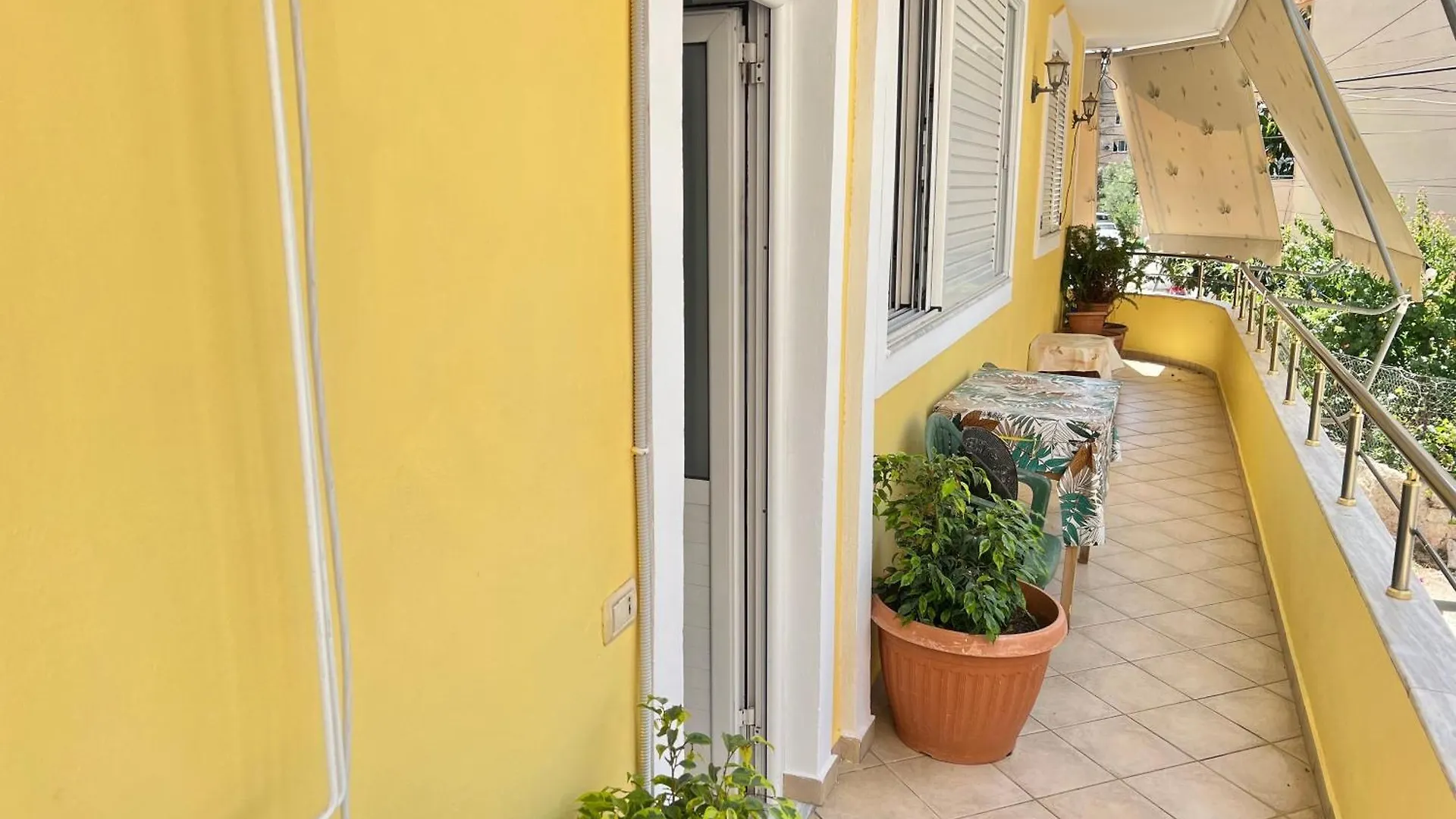 Graci Apartments Sarande 0*,  Albania